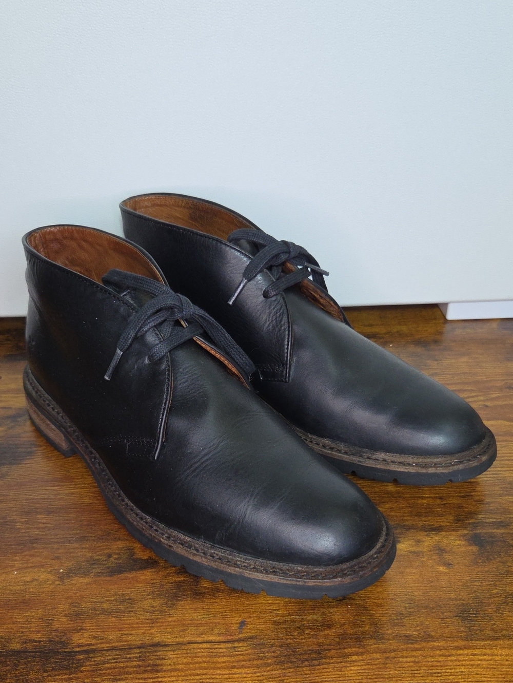 Frye Classic Men's Black Leather Chukka Boots